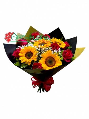 Buquê Encanto de Rosa e Girassol.jpg
