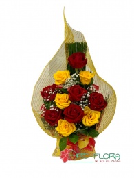 Braçada de Rosas Amarelas e Vermelhas