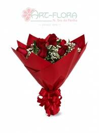 Buquê com 12 Rosas Vermelhas